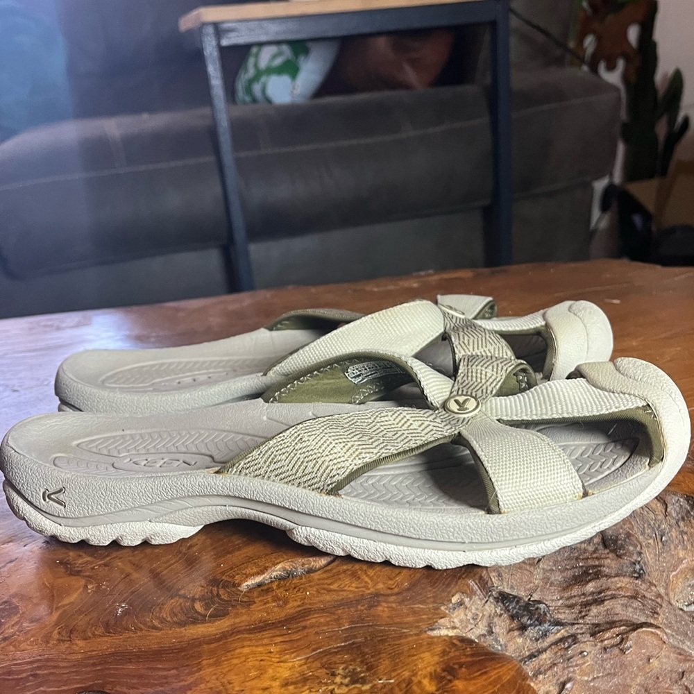 KEEN Women’s Bali Slide Sandal Size 10 - Picture 2 of 11